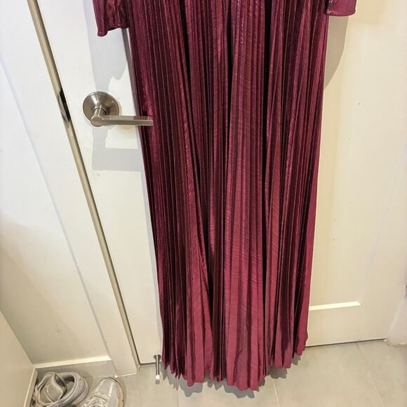 NWT Mac Duggal 30758 Rose Metallic Keyhole Long Sleeve Pleated Maxi Dress Sz XS - Picture 8 of 15